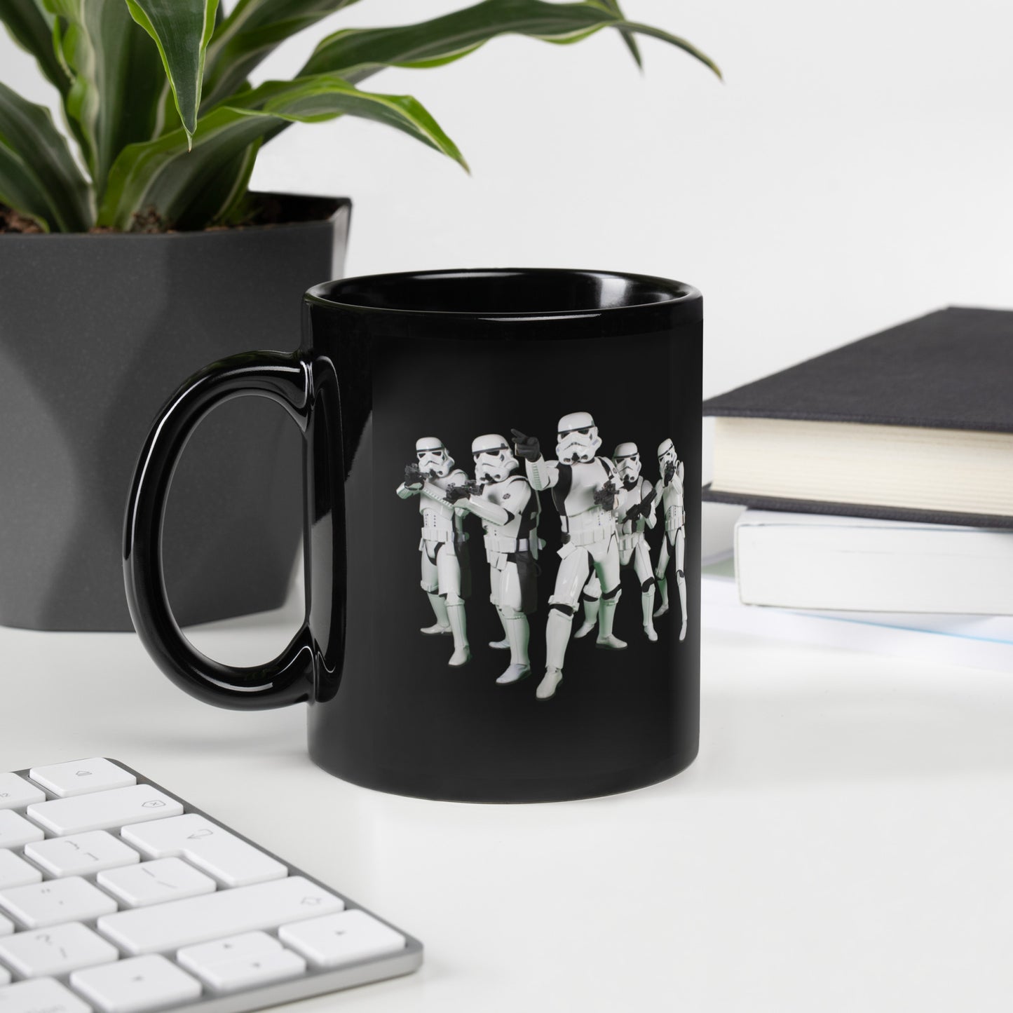 Black Glossy Mug STAR WARS TROOPERS