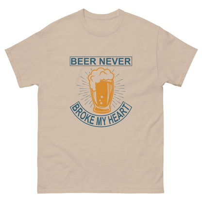 Класическа мъжка тениска BEER NEVER BROKE MY HEART