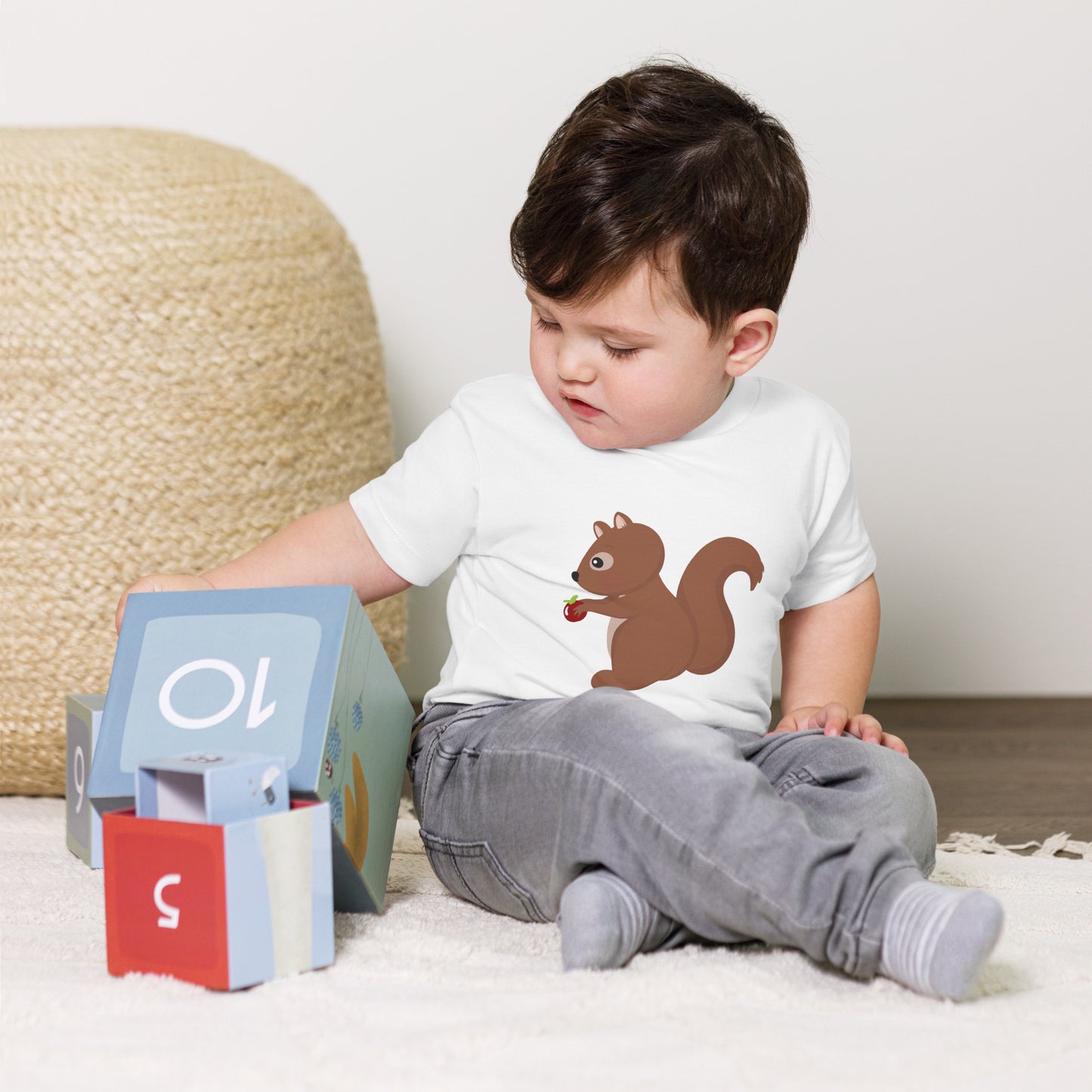 Toddler Short Sleeve Tee SQUIRREL WITH AN APPLE