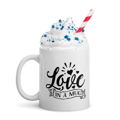 Бяла лъскава чаша